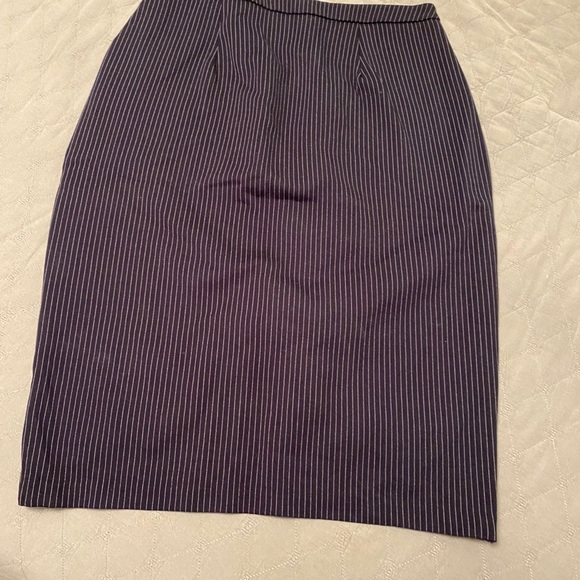 Pencil skirt - Picture 3 of 4
